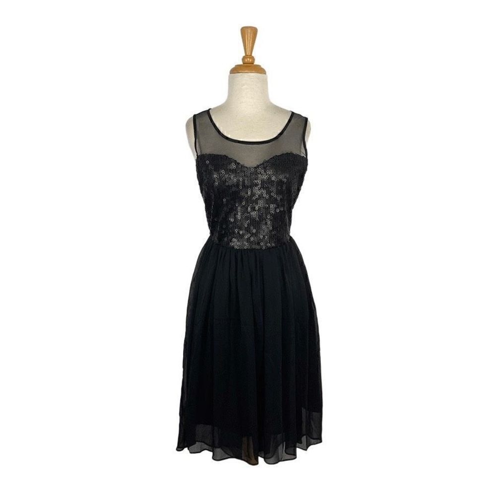 Romeo & Juliet Couture M Black Sequined Dress Sweetheart Neckline Tutu Evening